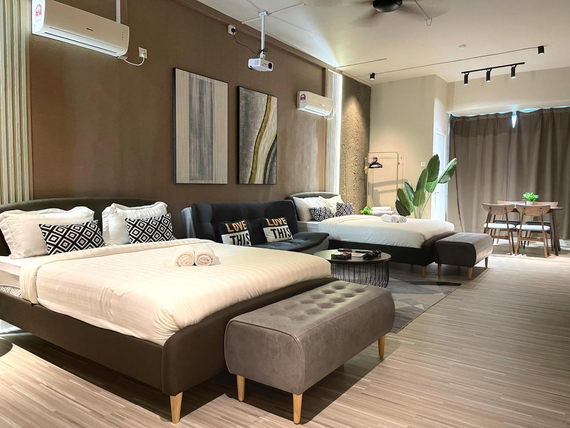 Cozy Milky Mount Austin Jb 5 Pax Apartment Johor Bahru